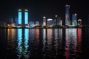 江西南昌：夏夜清爽游運(yùn)河